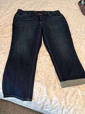 Vera Wang Dark Blue Cropped Straight-Leg Jeans